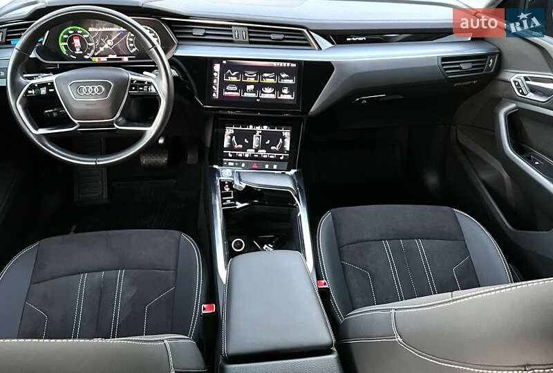 Позашляховик / Кросовер Audi e-tron 2019 в Самборі фото 79 Позашляховик / Кросовер Audi e-tron 2019 в Самборі