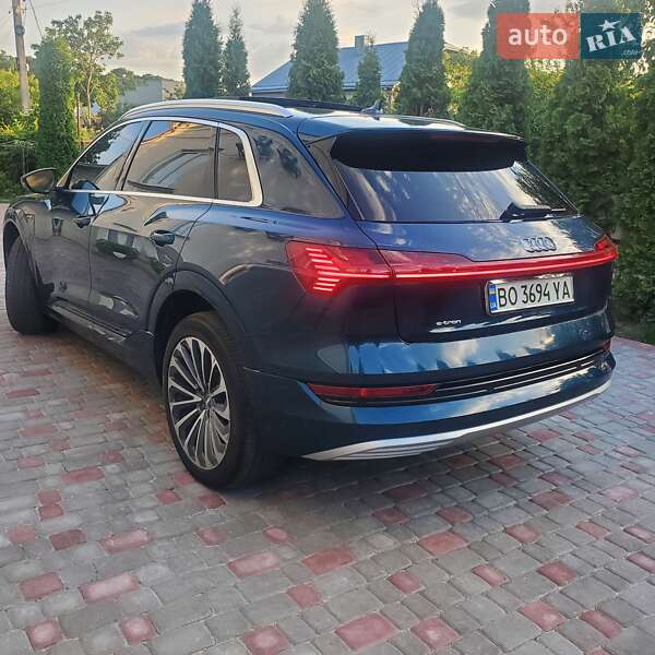 Внедорожник / Кроссовер Audi e-tron 2019 в Тернополе