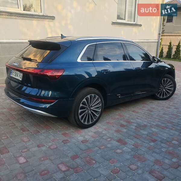Внедорожник / Кроссовер Audi e-tron 2019 в Тернополе