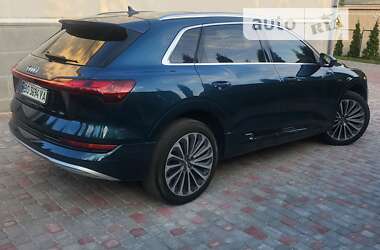 Внедорожник / Кроссовер Audi e-tron 2019 в Тернополе