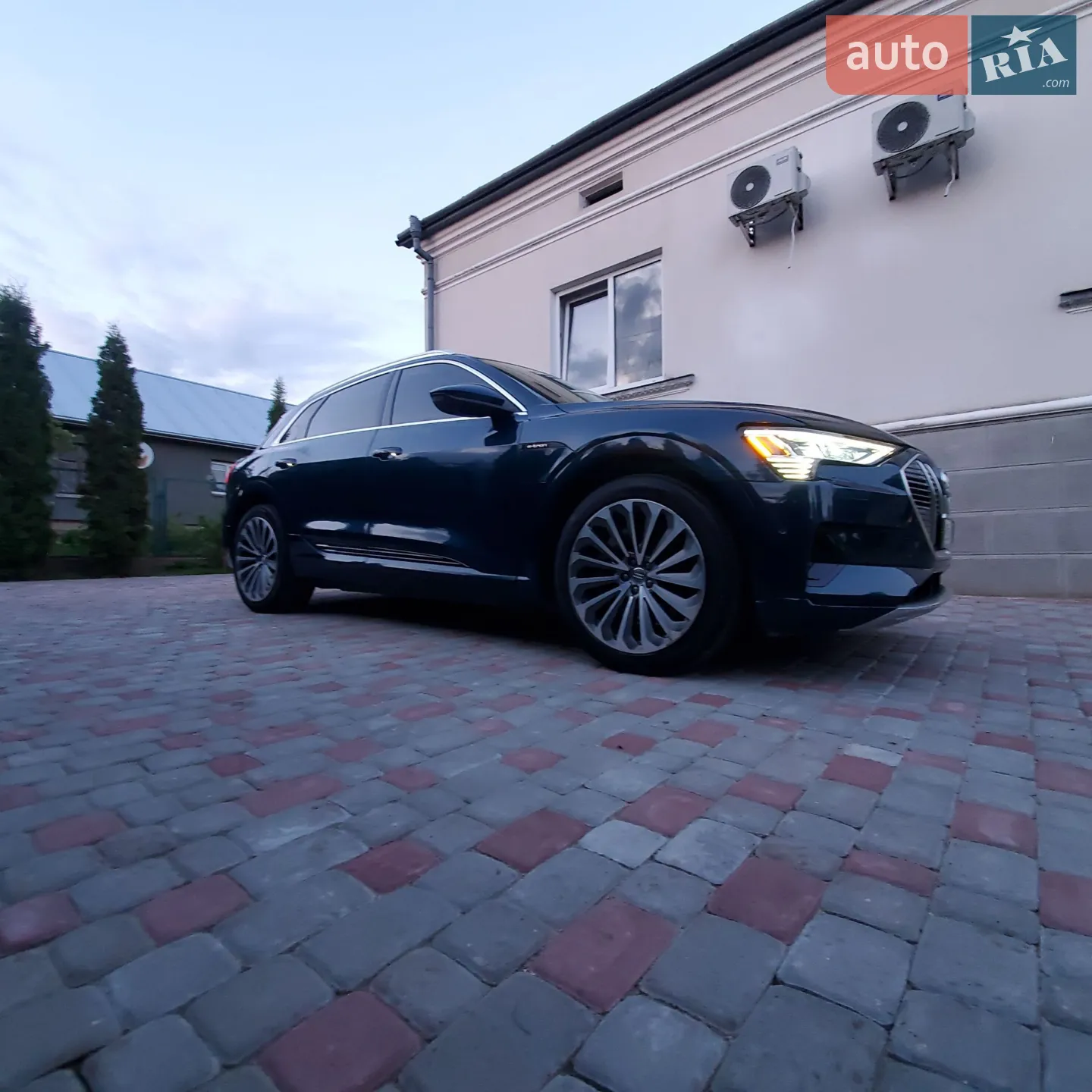 2019 Audi e-tron - мініатюра 122