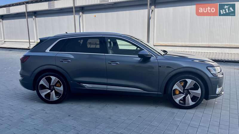 Внедорожник / Кроссовер Audi e-tron 2019 в Ивано-Франковске