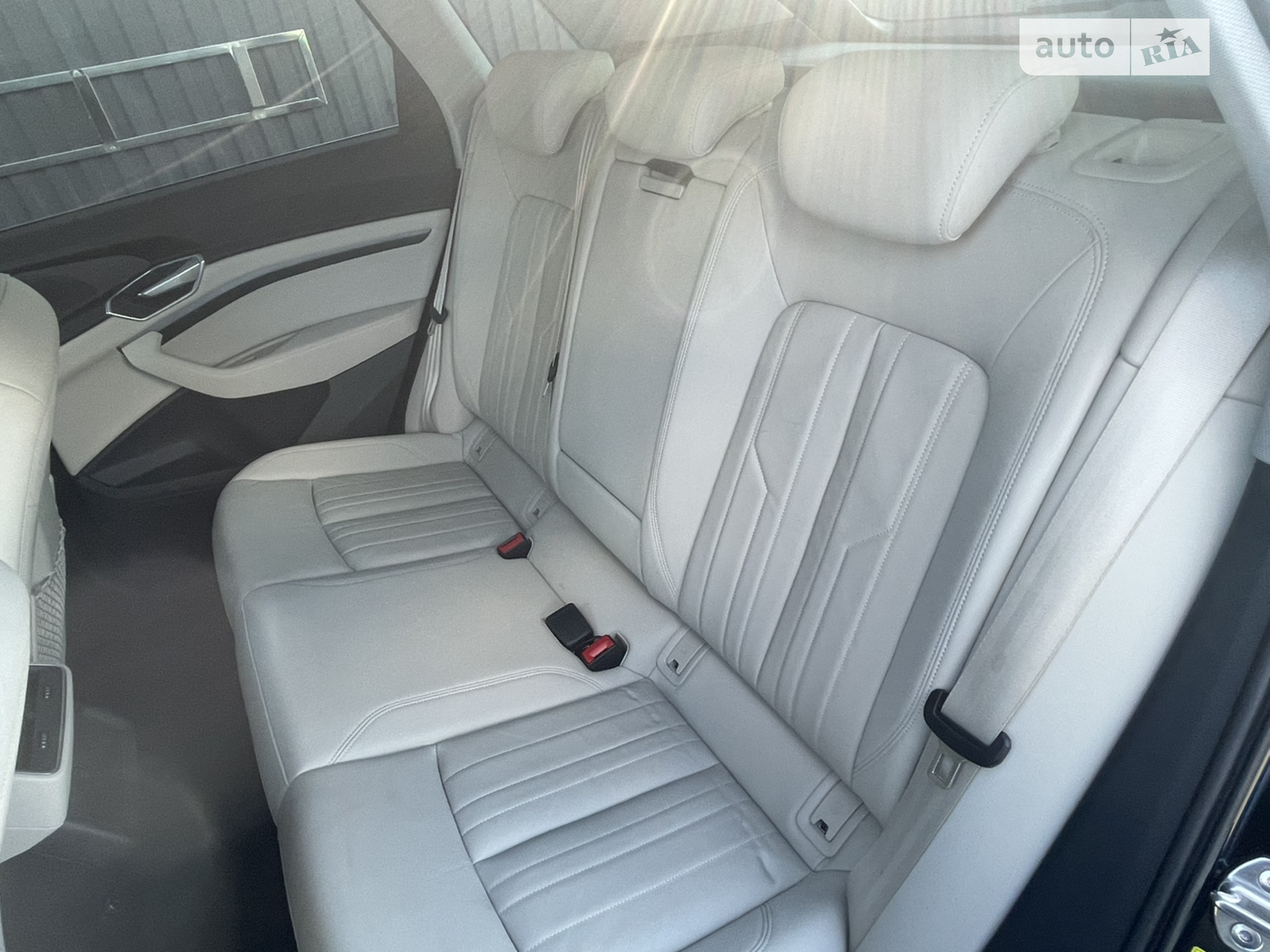 2020 Audi e-tron - мініатюра 23