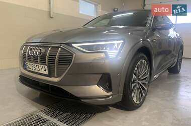 Внедорожник / Кроссовер Audi e-tron 2019 в 