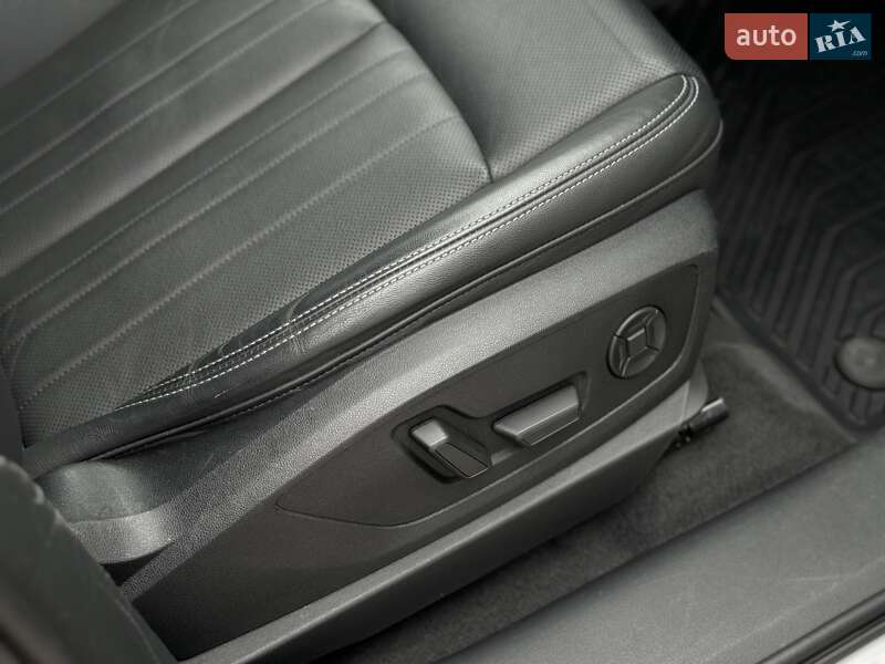 Позашляховик / Кросовер Audi e-tron 2019 в Мукачевому