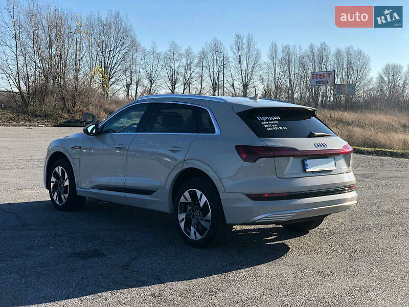 Внедорожник / Кроссовер Audi e-tron 2022 в Харькове
