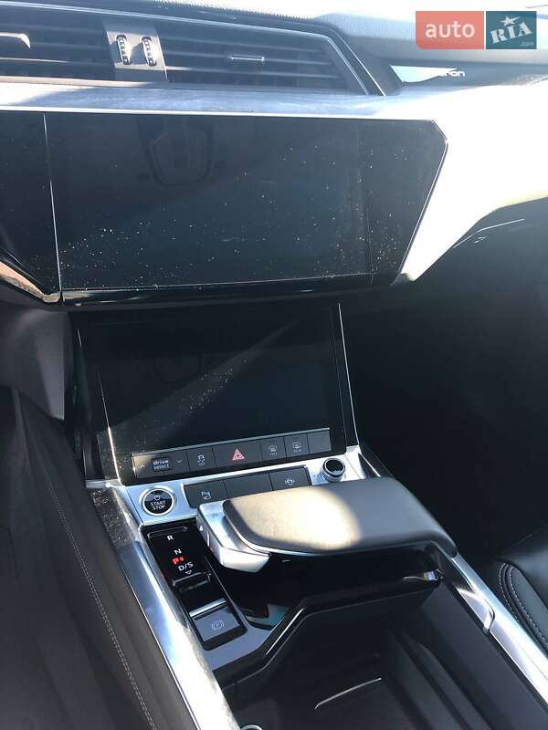 Внедорожник / Кроссовер Audi e-tron 2022 в Харькове фото 16 Внедорожник / Кроссовер Audi e-tron 2022 в Харькове