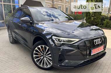 Audi e-tron 2019