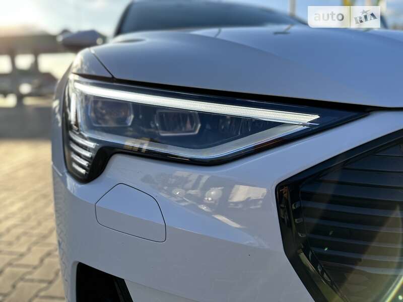 Внедорожник / Кроссовер Audi e-tron 2020 в Виннице