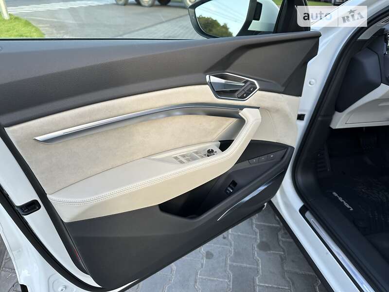 Внедорожник / Кроссовер Audi e-tron 2020 в Виннице