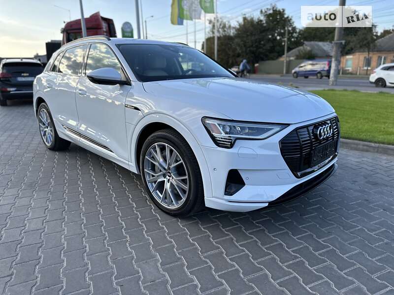 Внедорожник / Кроссовер Audi e-tron 2020 в Виннице