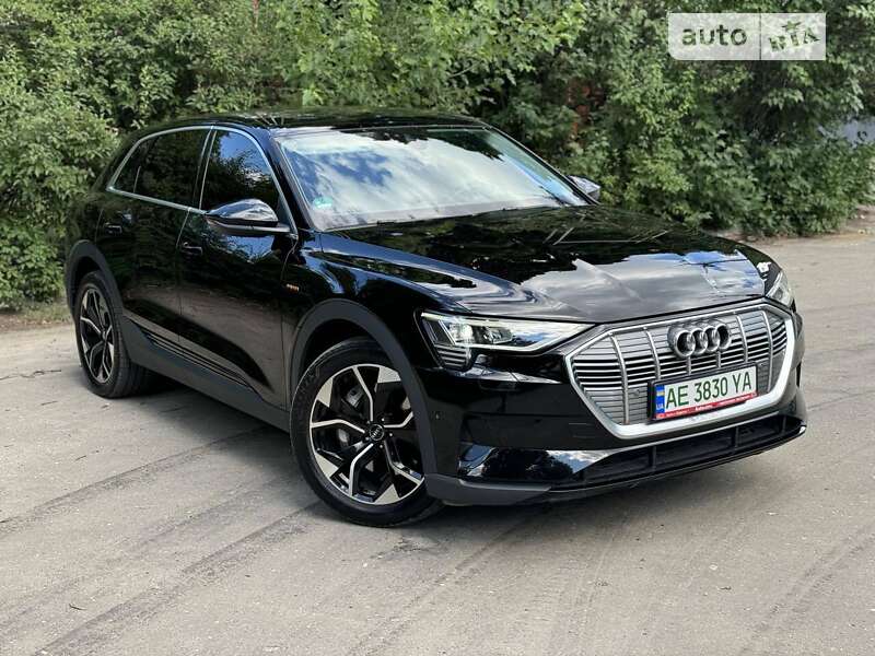 Внедорожник / Кроссовер Audi e-tron 2021 в Днепре