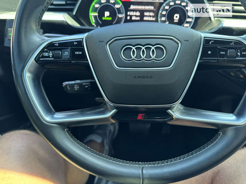 Внедорожник / Кроссовер Audi e-tron 2019 в Кропивницком