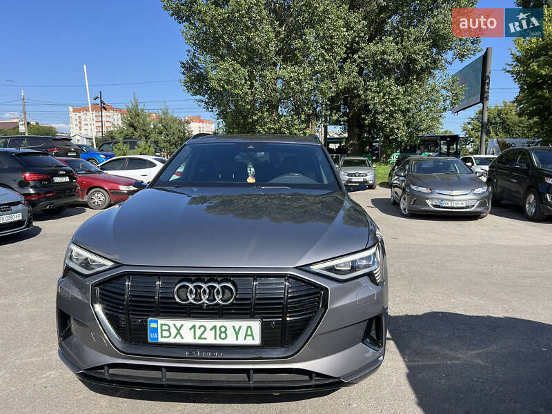 Audi e-tron 2019