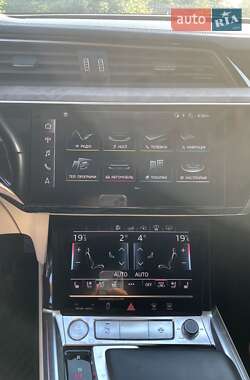 Внедорожник / Кроссовер Audi e-tron 2019 в 
