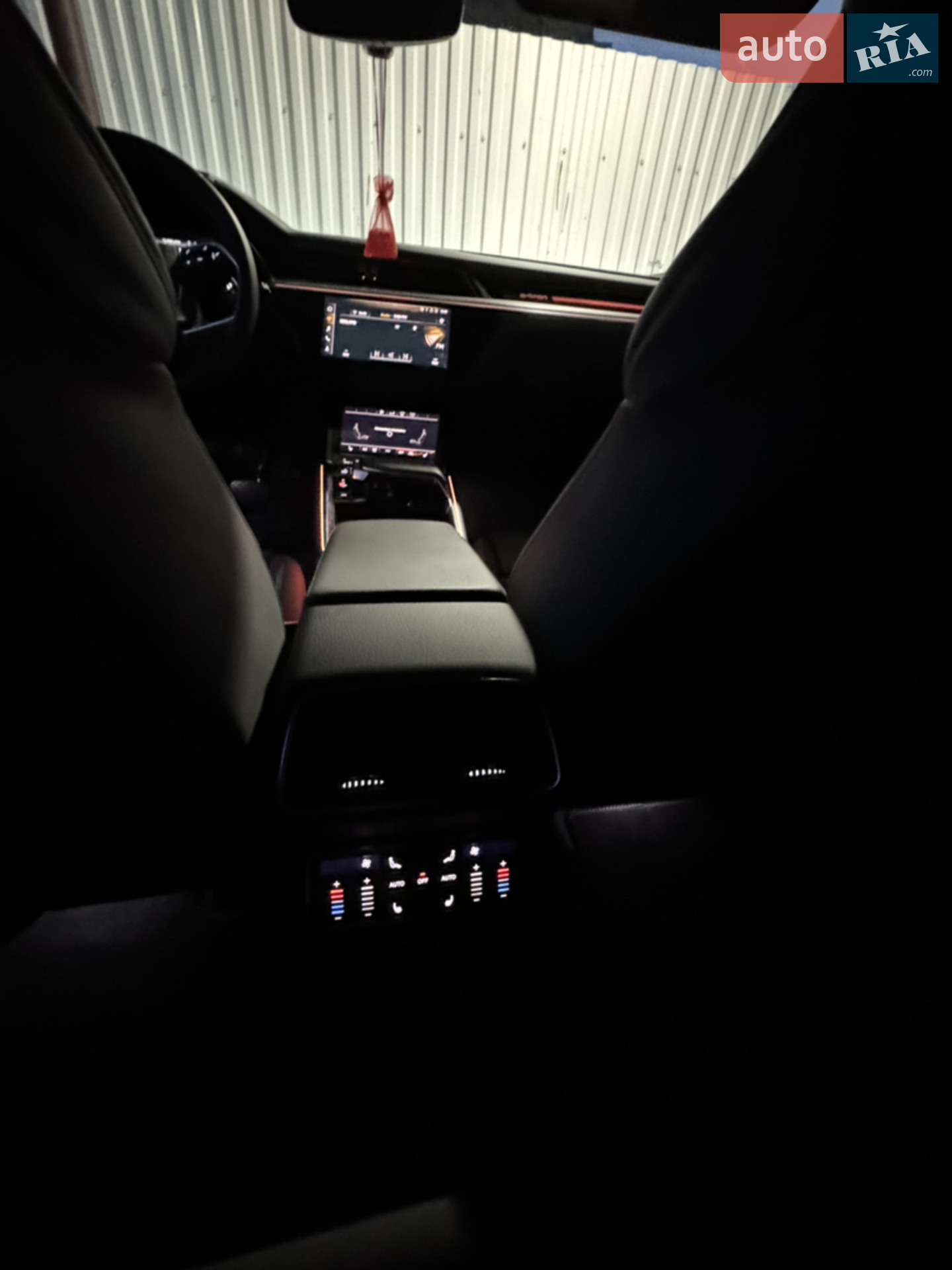 2020 Audi e-tron - мініатюра 5