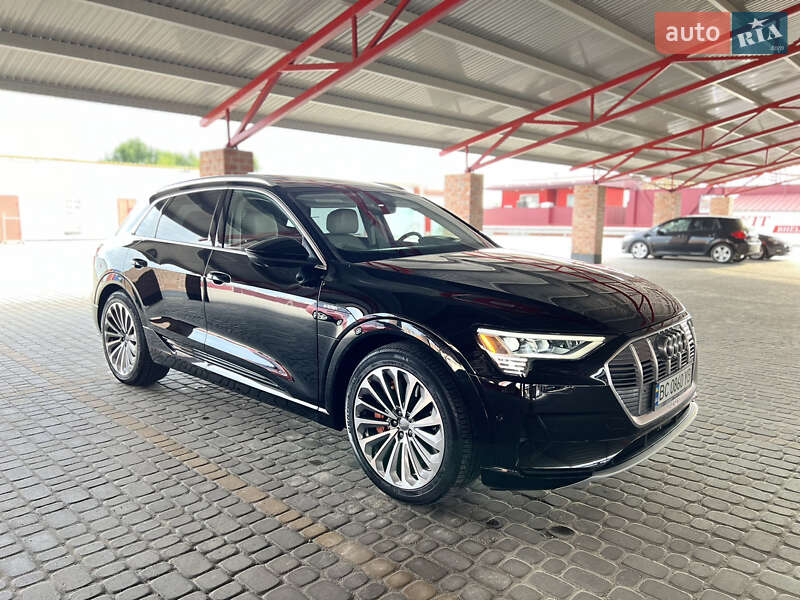 Audi e-tron 2019