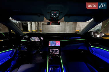Внедорожник / Кроссовер Audi e-tron 2019 в 
