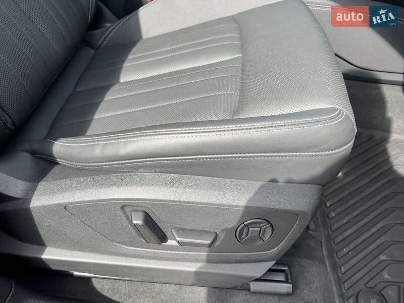 Позашляховик / Кросовер Audi e-tron 2022 в Києві