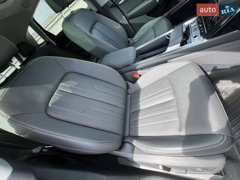 Позашляховик / Кросовер Audi e-tron 2022 в Києві