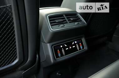 Внедорожник / Кроссовер Audi e-tron 2020 в 