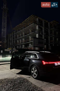 Audi e-tron 2020