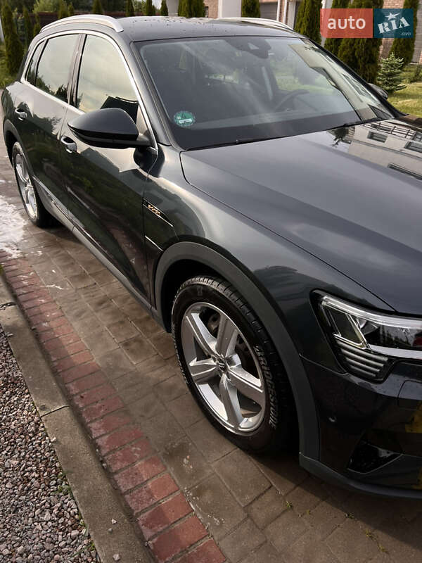Внедорожник / Кроссовер Audi e-tron 2020 в Львове