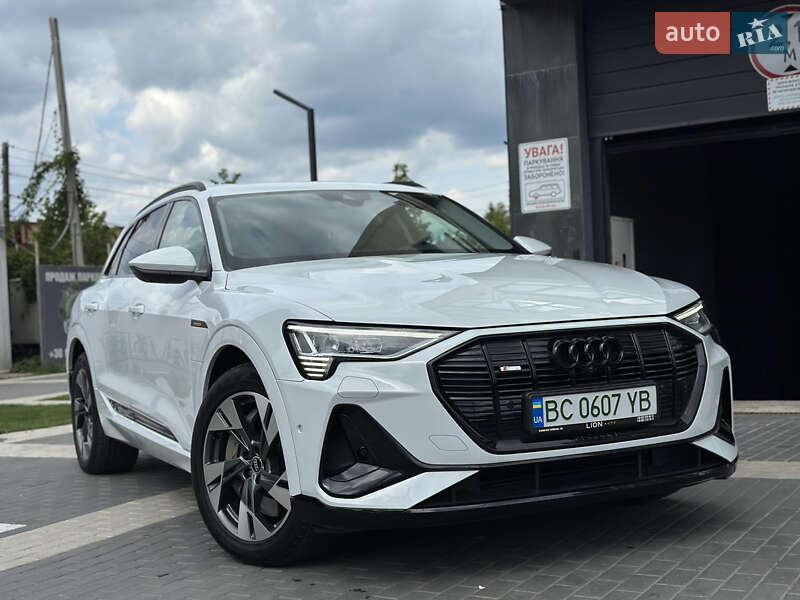 Audi e-tron 2021