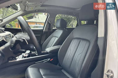 Внедорожник / Кроссовер Audi e-tron 2021 в 