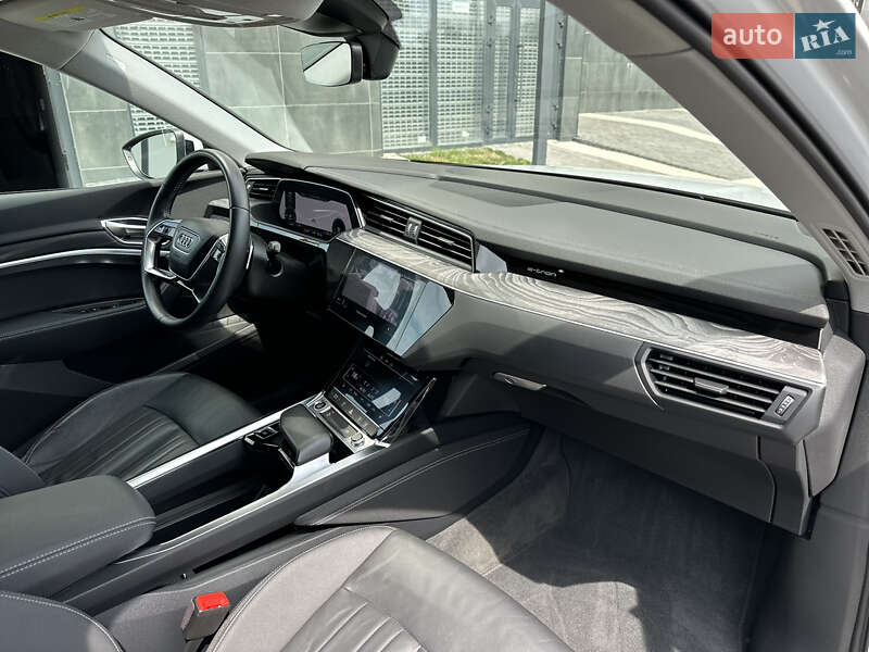 Внедорожник / Кроссовер Audi e-tron 2021 в Львове