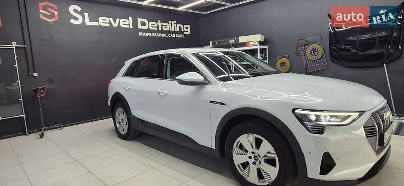 Внедорожник / Кроссовер Audi e-tron 2020 в Виннице