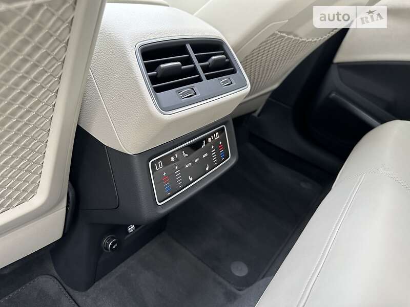 Внедорожник / Кроссовер Audi e-tron 2019 в Виннице