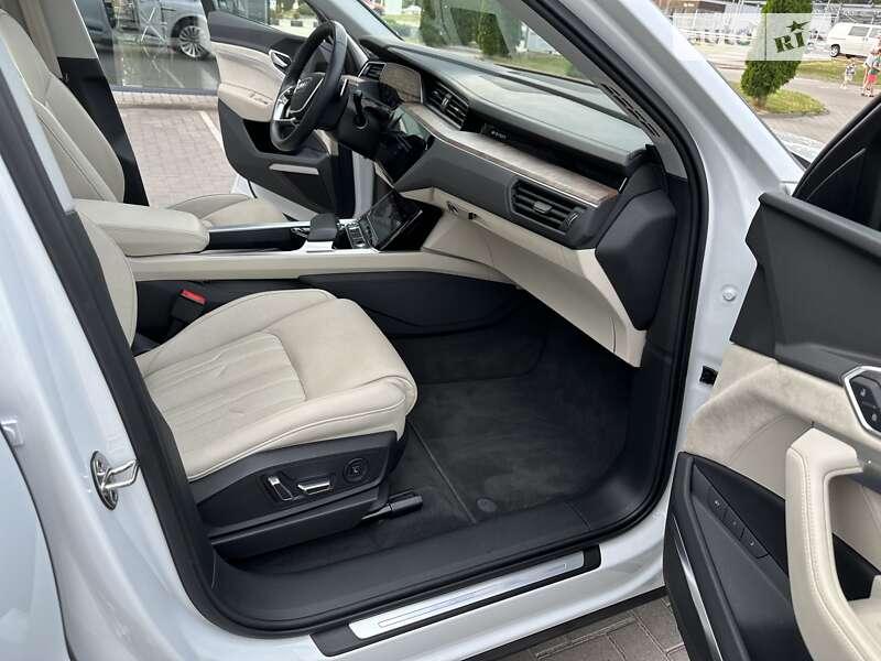 Внедорожник / Кроссовер Audi e-tron 2019 в Виннице