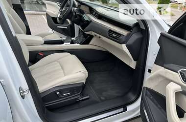 Внедорожник / Кроссовер Audi e-tron 2019 в 