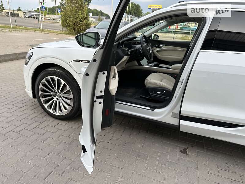 Внедорожник / Кроссовер Audi e-tron 2019 в Виннице