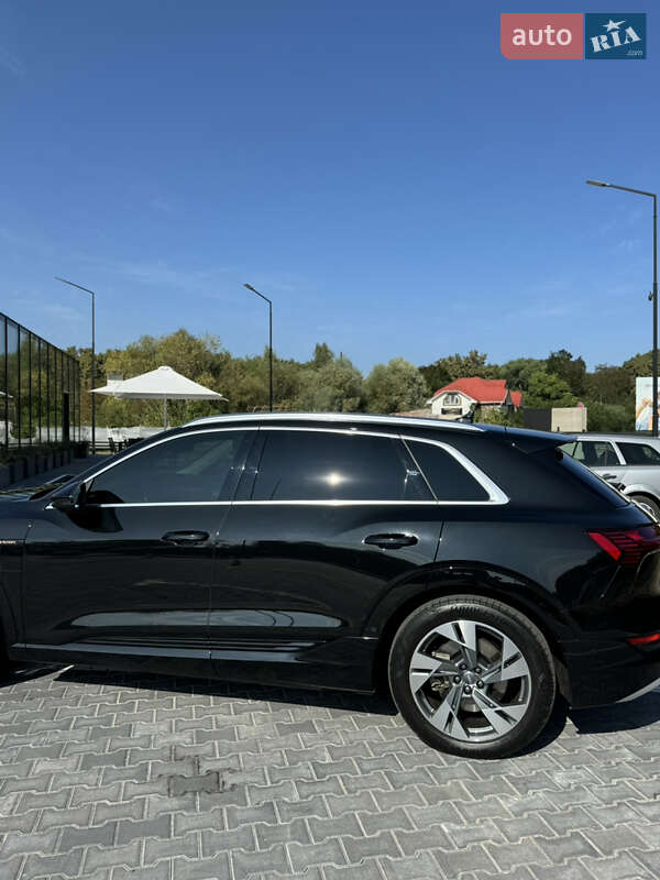 Внедорожник / Кроссовер Audi e-tron 2020 в Львове