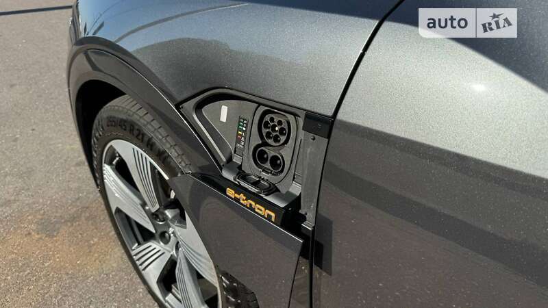Внедорожник / Кроссовер Audi e-tron 2020 в Киеве