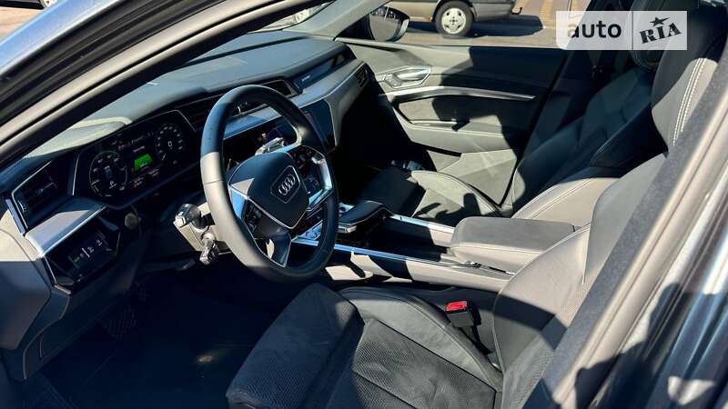 Внедорожник / Кроссовер Audi e-tron 2020 в Киеве