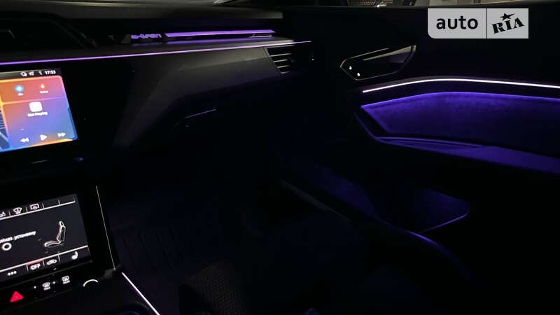 Внедорожник / Кроссовер Audi e-tron 2020 в Киеве
