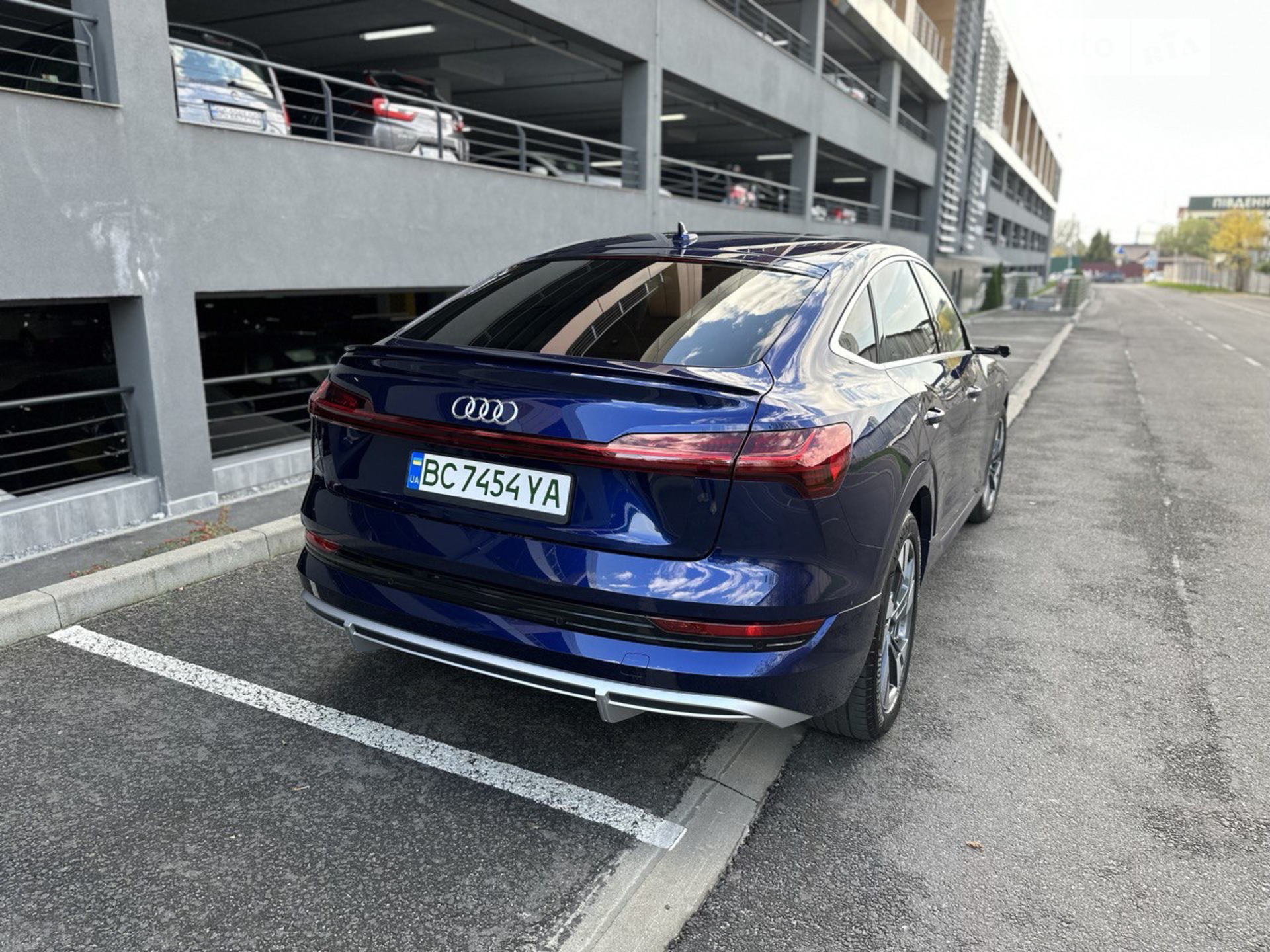 2020 Audi e-tron - мініатюра 22