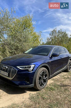 Внедорожник / Кроссовер Audi e-tron 2021 в Харькове