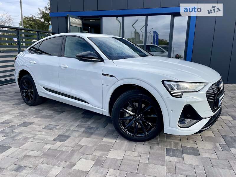 Внедорожник / Кроссовер Audi e-tron 2021 в Ровно