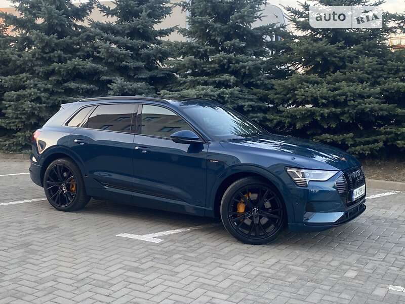 Внедорожник / Кроссовер Audi e-tron 2018 в Харькове