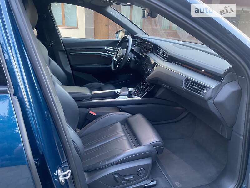 Внедорожник / Кроссовер Audi e-tron 2018 в Харькове