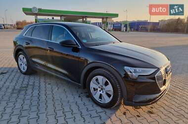 Audi e-tron 2022