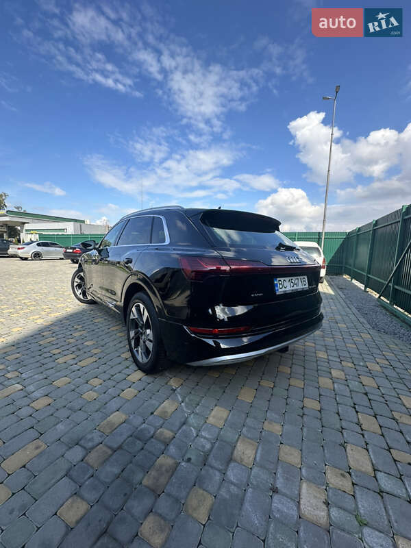 Внедорожник / Кроссовер Audi e-tron 2022 в Самборе