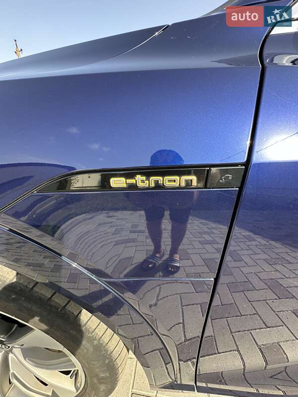 Позашляховик / Кросовер Audi e-tron 2020 в Києві