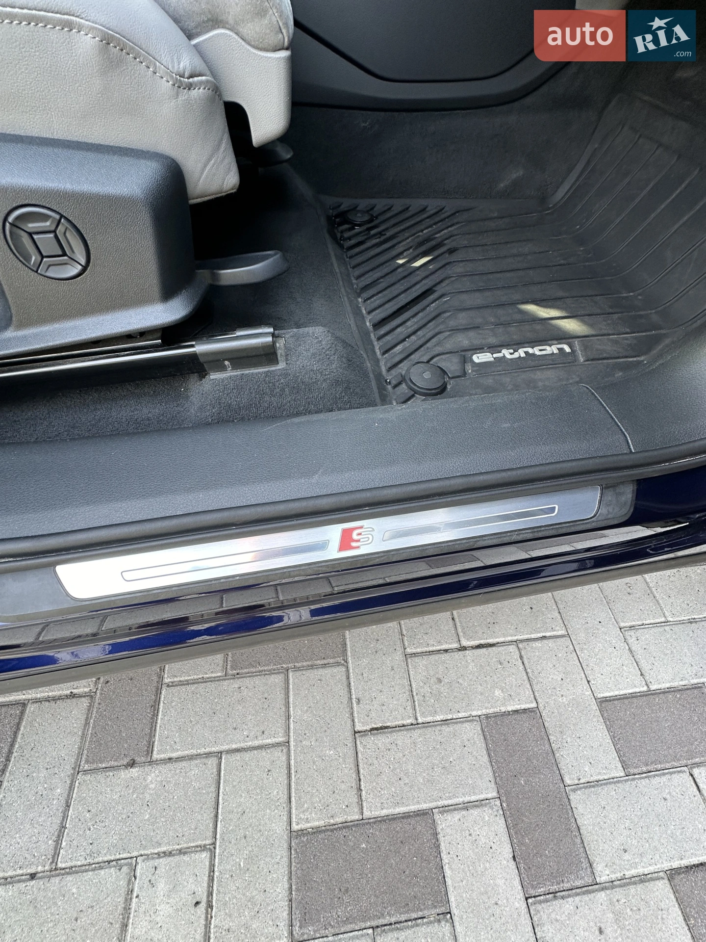 2020 Audi e-tron - мініатюра 19