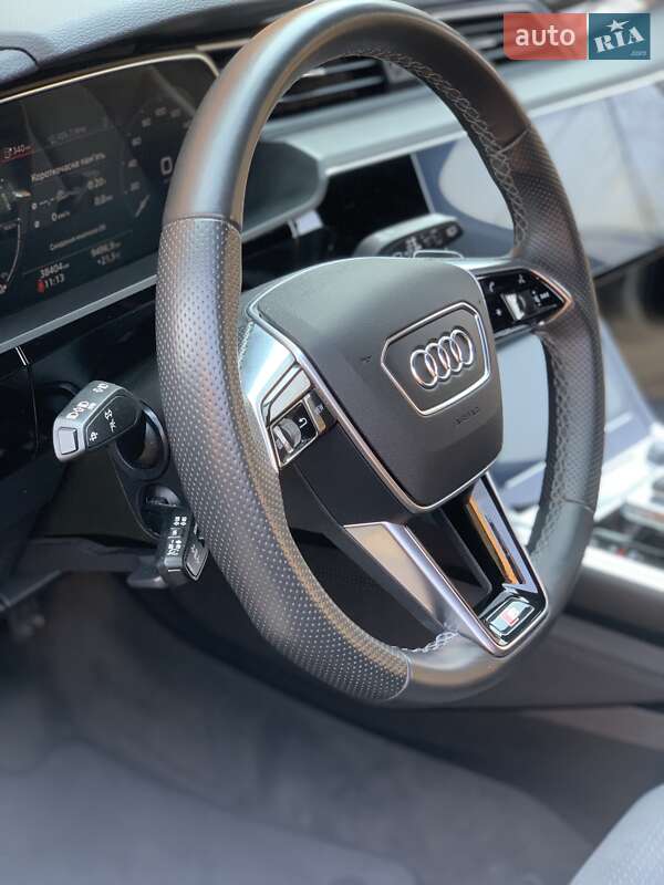 Внедорожник / Кроссовер Audi e-tron 2022 в Ровно