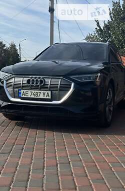 Позашляховик / Кросовер Audi e-tron 2020 в Кривому Розі